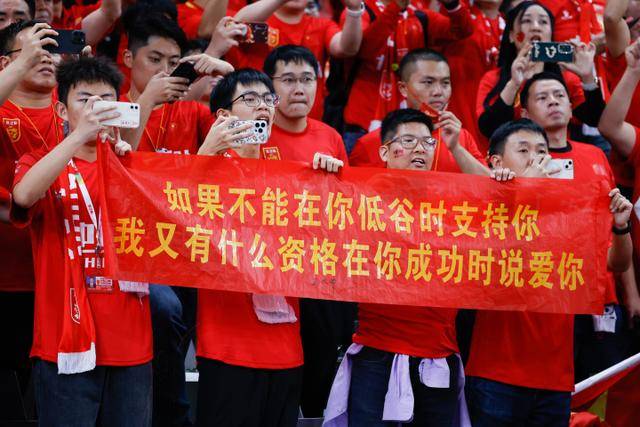中国为远程火箭炮引入新型空爆弹药，提升打击能力